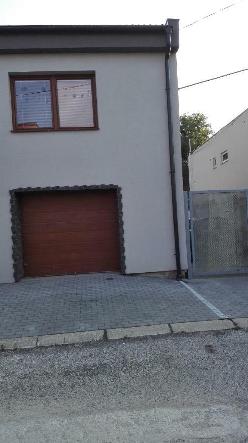 Apartmán Halex 3 Bojná Exteriér fotografie