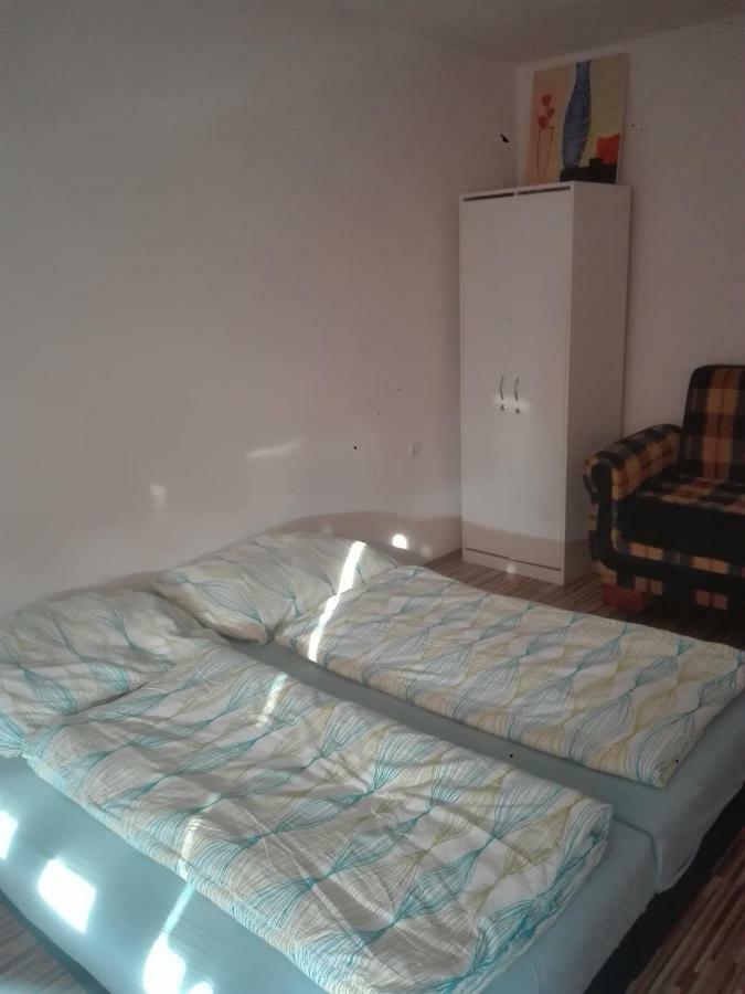 Apartmán Halex 3 Bojná Exteriér fotografie